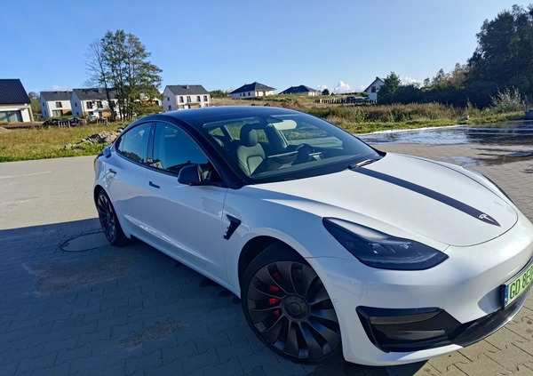 Tesla Model 3 cena 186386 przebieg: 46700, rok produkcji 2022 z Żukowo małe 211